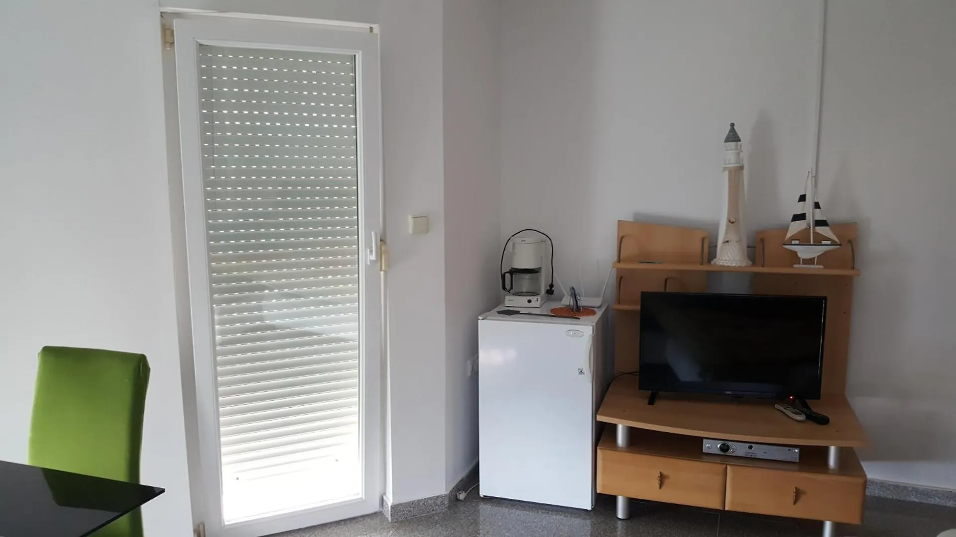Apartments Nada Novi Vinodolski 0*,