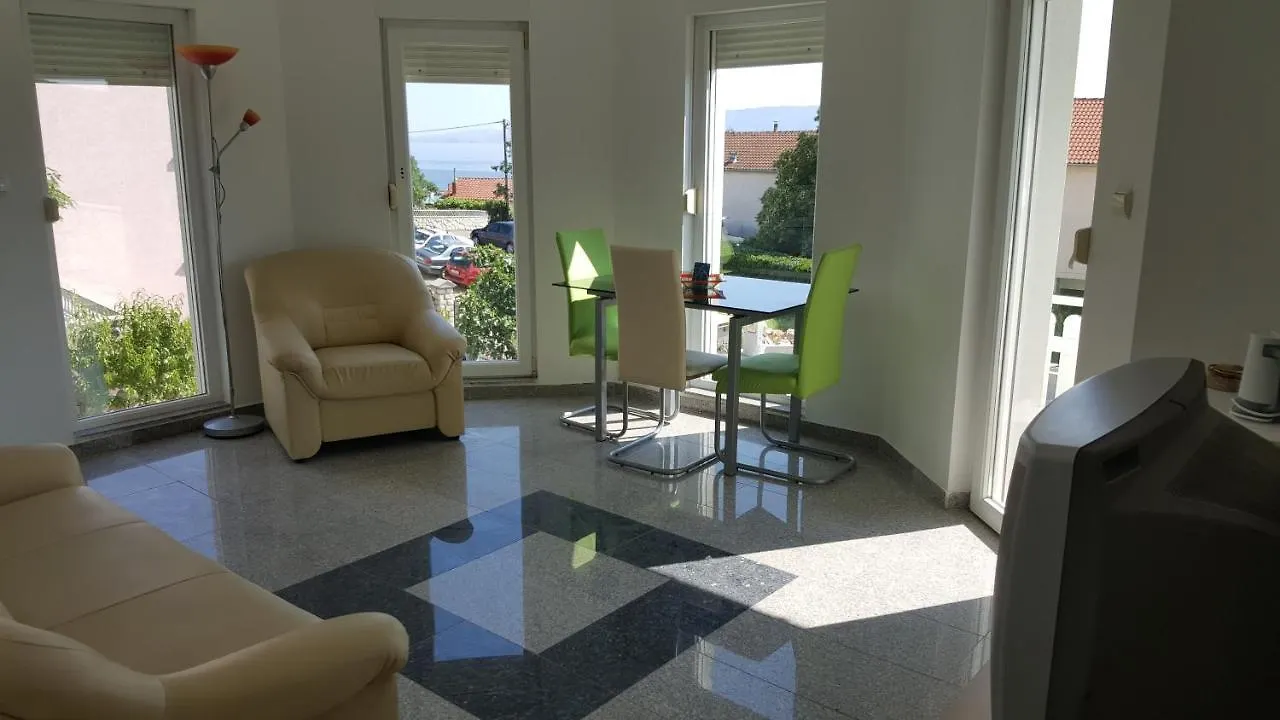 Apartments Nada Novi Vinodolski